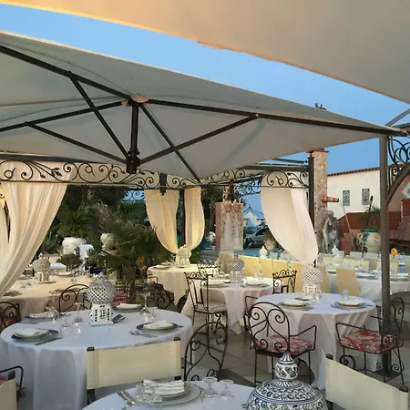 Bed & Breakfast Hotiday Neptunus Forio (Isola d'Ischia)
