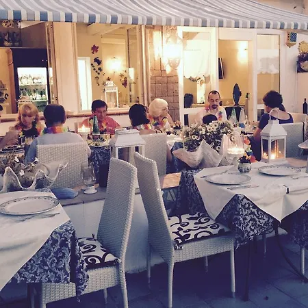 Neptunus Bed & Breakfast Forio (Isola d'Ischia)