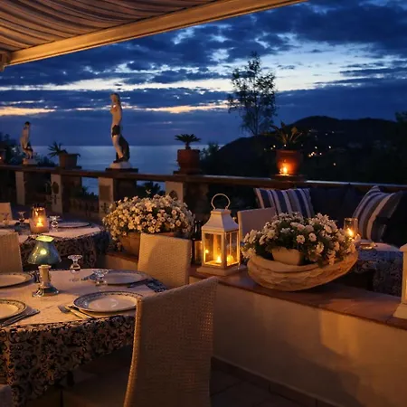 Hotiday Neptunus فندق مبيت وإفطار Forio di Ischia
