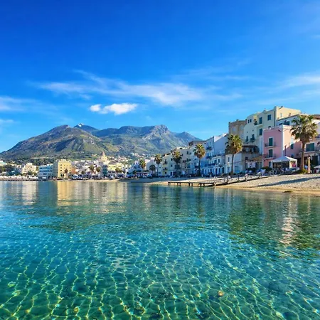 Hotiday Neptunus 3* Forio di Ischia