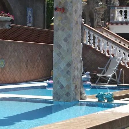 Hotiday Neptunus فندق مبيت وإفطار Forio di Ischia