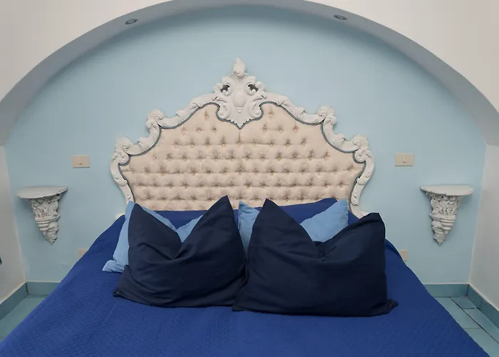 Neptunus 3* Forio di Ischia