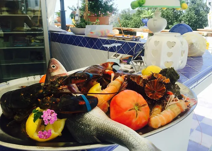 Neptunus Couette-café 3*