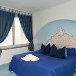 Oda ve Kahvaltı Hotiday Neptunus 3*