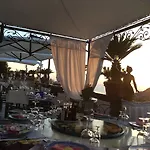 Hotiday Neptunus Oda ve Kahvaltı