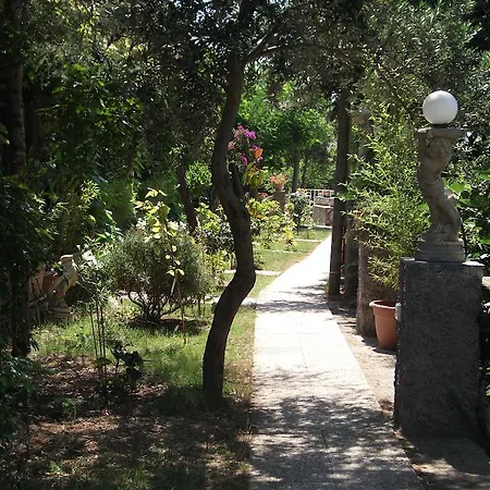 ベッド・アンド・ブレックファスト Neptunus 3*