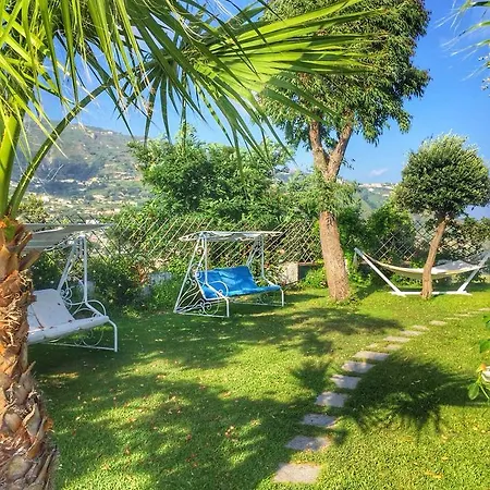 ベッド・アンド・ブレックファスト Neptunus 3*